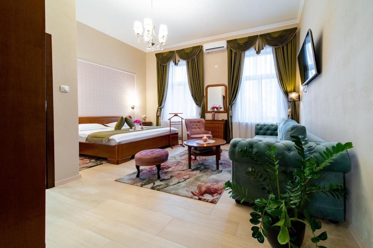 Central Harmony Apartment Odorheiu Secuiesc Bagian luar foto