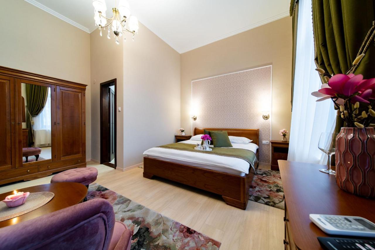 Central Harmony Apartment Odorheiu Secuiesc Bagian luar foto
